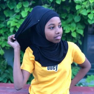 Meet your Posher, Manal